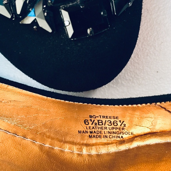 EUC Beyond Beautiful BCBGeneration Bedazzled Black Suede Wedges - Picture 5 of 9